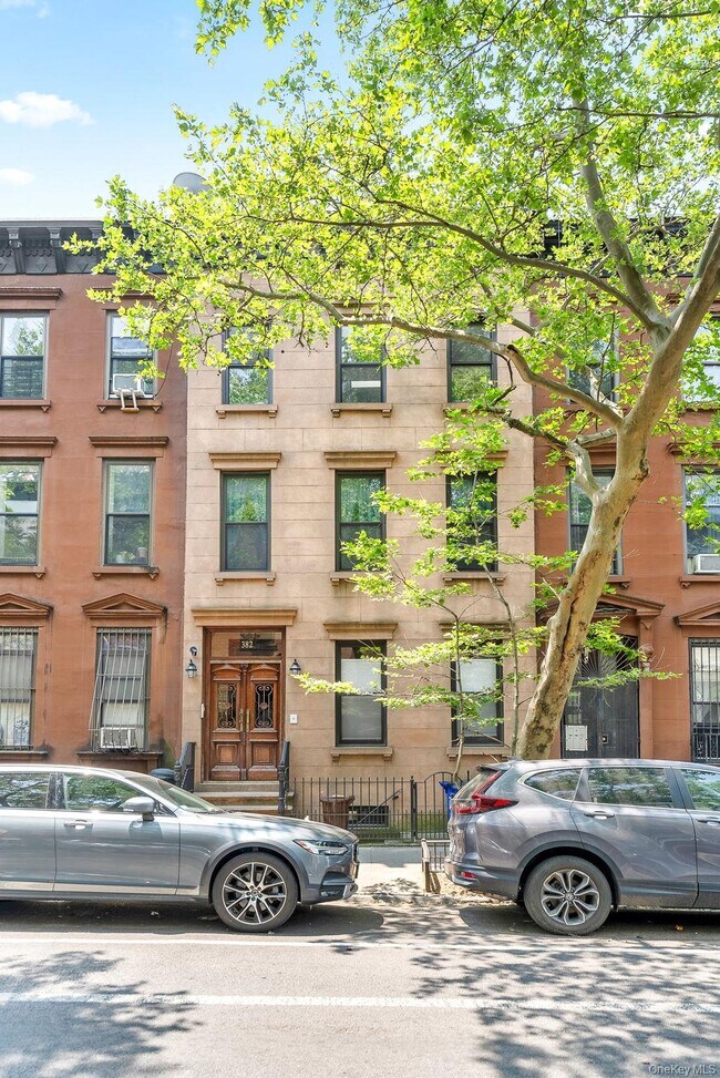 Building Photo - 382 Bergen St