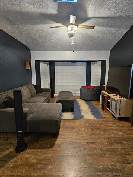 Building Photo - 3589 Egret Dr