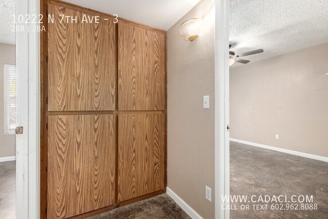 Building Photo - 10222 N 7th Ave