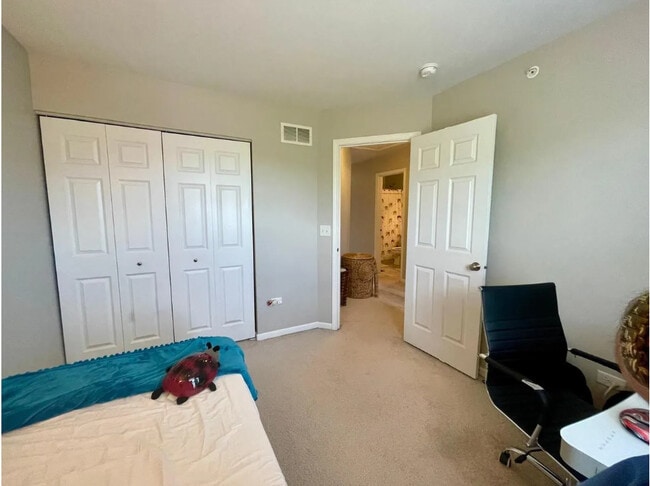 Building Photo - 2889 Henley Ln