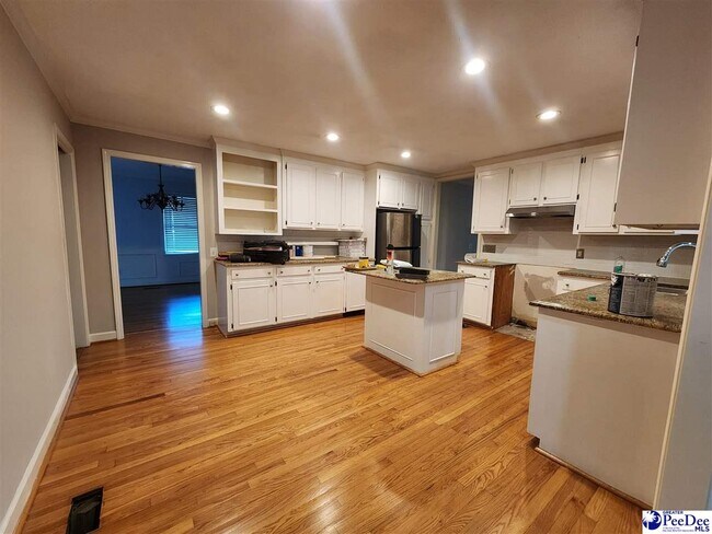Building Photo - 1030 Cheraw Dr