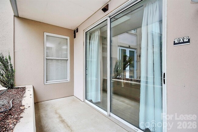 Building Photo - 1315 East Blvd