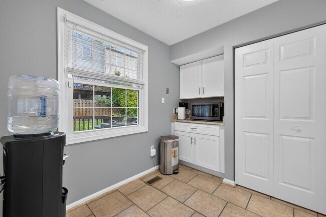 Building Photo - 12533 Coral Grove Pl