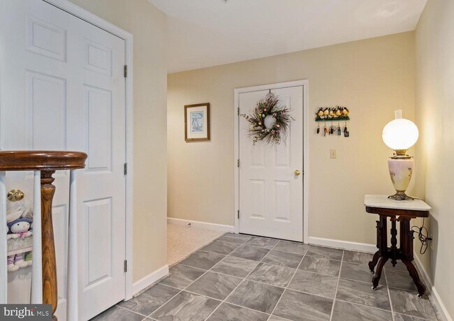 Building Photo - 28504 Sawgrass Ct