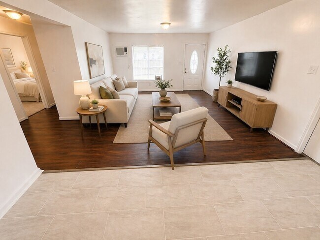 Building Photo - 5103 Willow Glen Dr