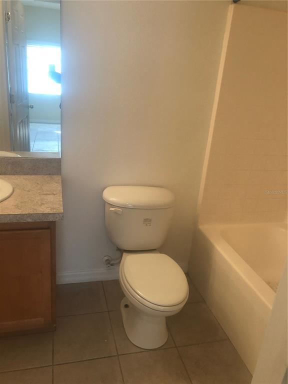 Building Photo - 9619 Lakedale Way