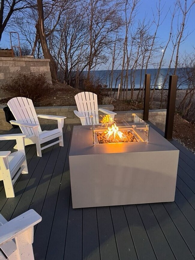 Building Photo - Newly Renovated - Ocean Views - Laundry - ...