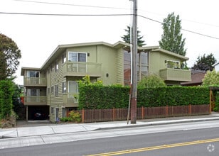 Building Photo - 615 NW 85th St