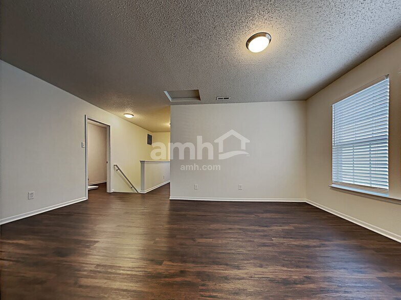 Building Photo - 13378 Allegiance Dr