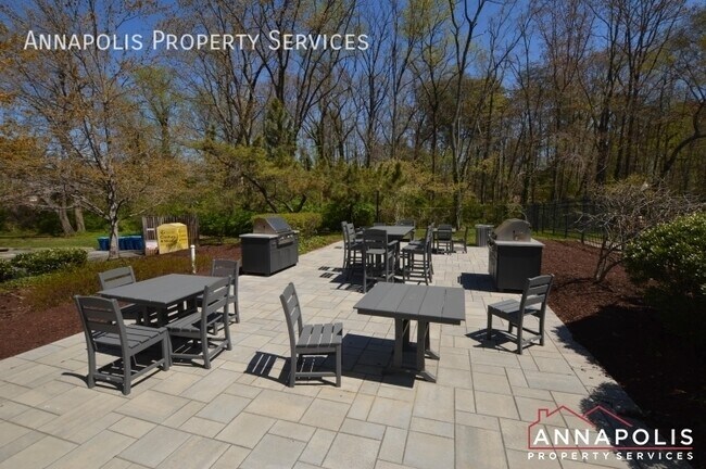 Building Photo - 1115 Primrose Ct