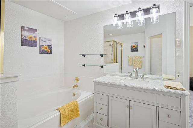 Building Photo - 2429 Southcourt Cir