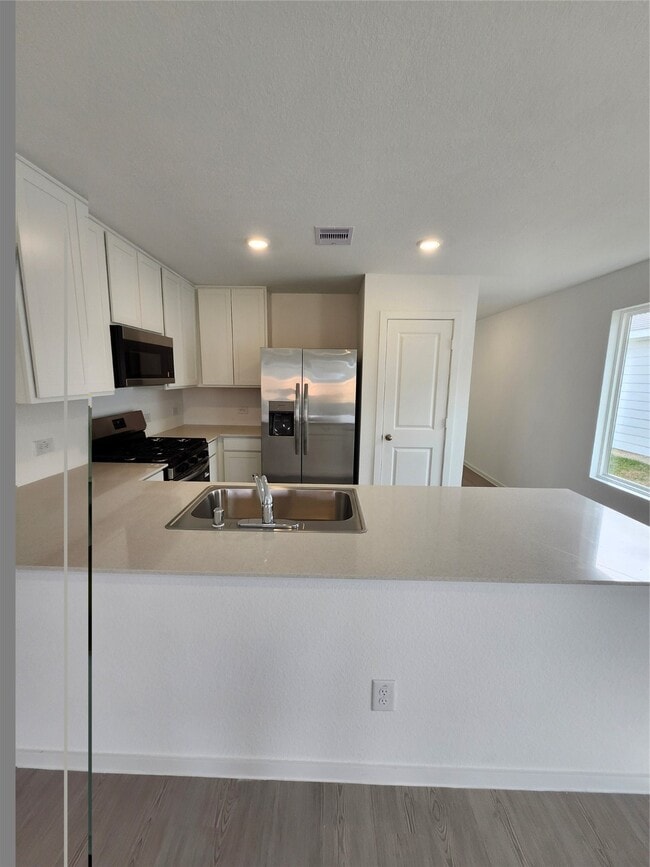 Building Photo - 12047 Noble Wood Vlg