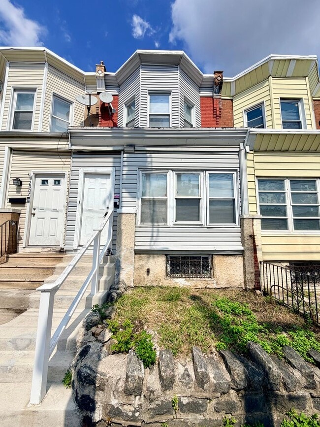 Building Photo - 2009 S 60th St