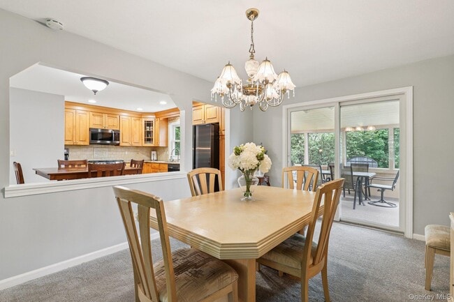 Building Photo - 118 Standish Dr