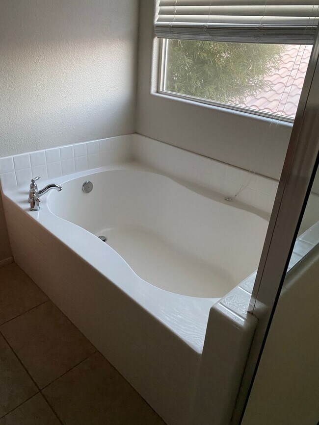 Building Photo - DOWITCHER