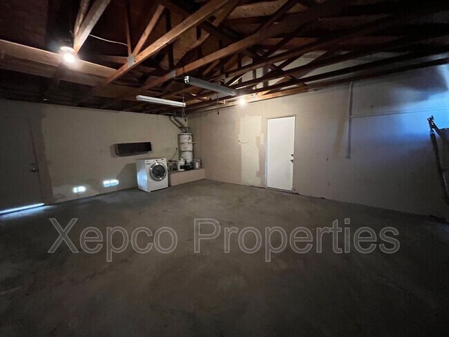 Building Photo - 34700 Marcia Rd