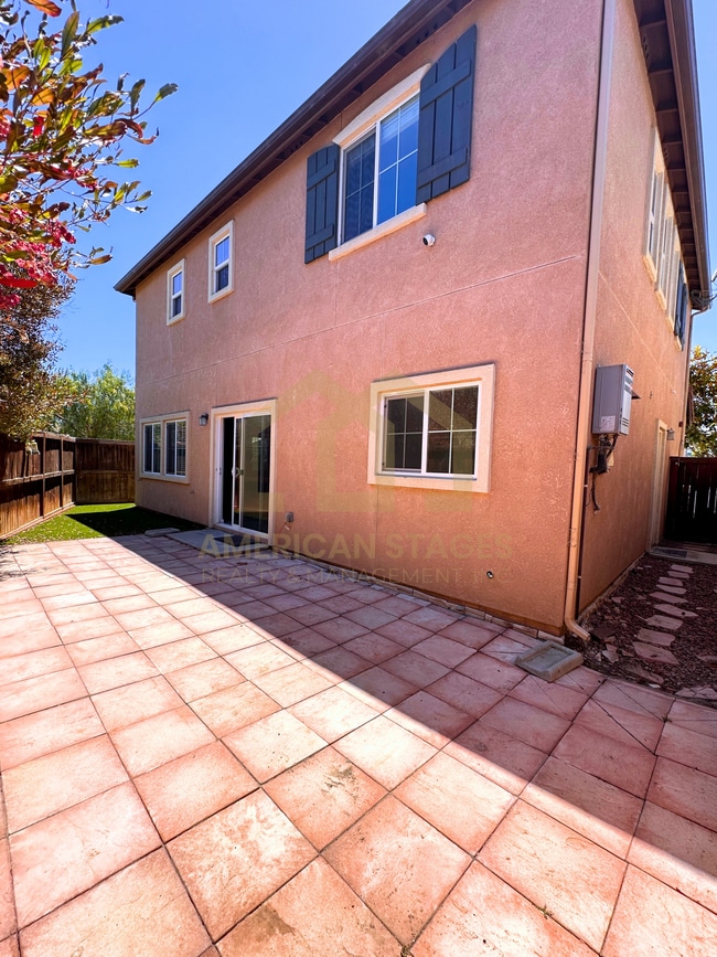 Building Photo - 1208 Meridian Way