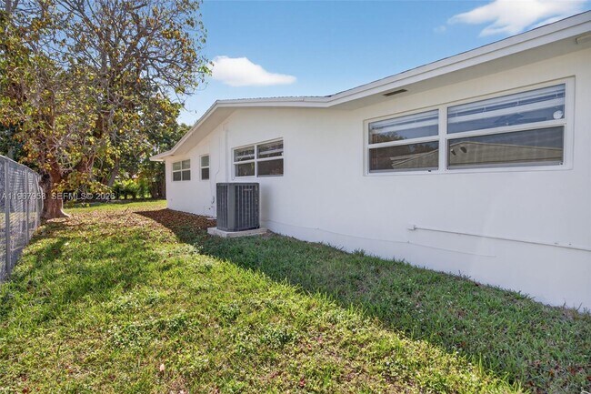 Building Photo - 7280 SW 128th St