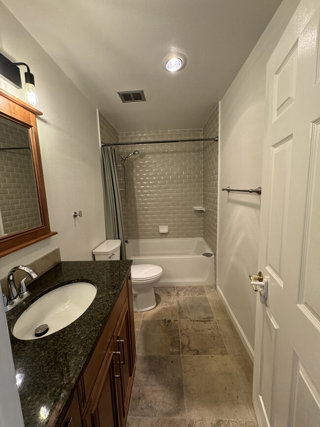 Hallway bath next to 1st bedroom - 2844 E 3rd St