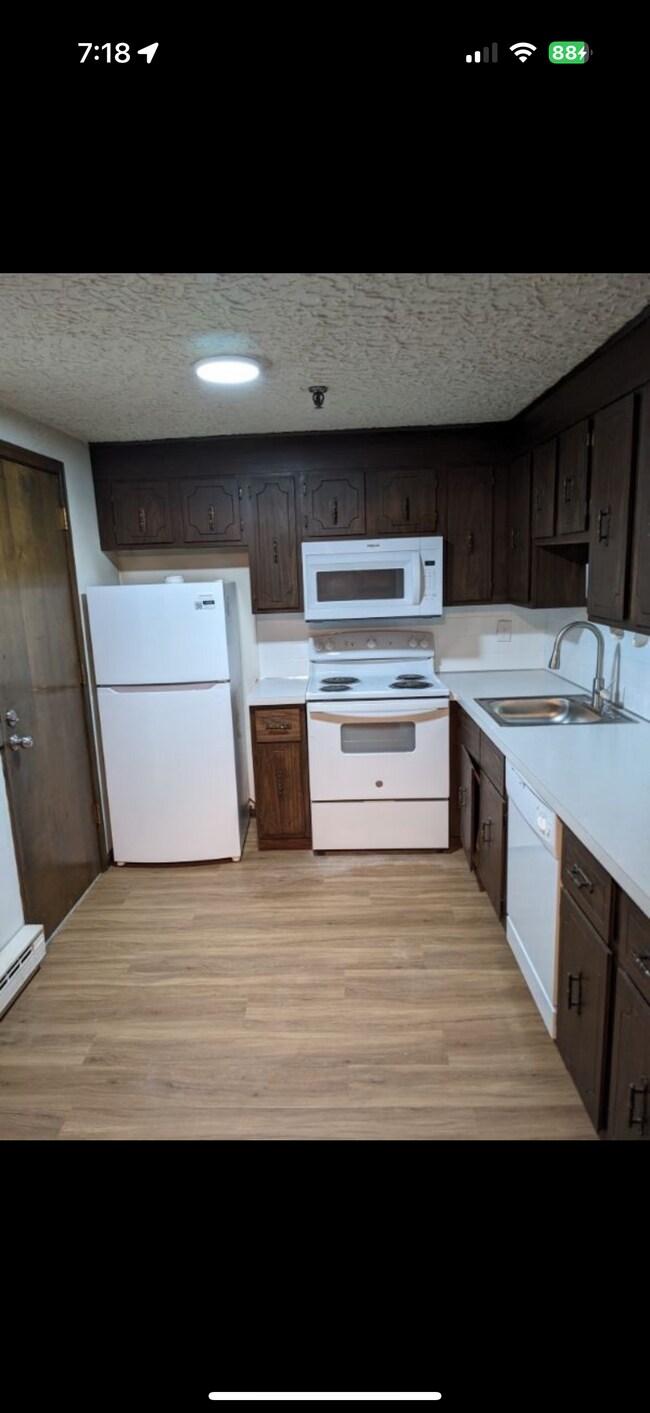 Building Photo - 53 Swanson Ct