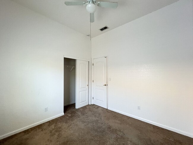 Building Photo - Laguna West 4 Bed, 2 Bath Home