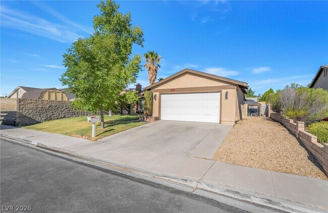 Building Photo - 4565 Meridian Dr