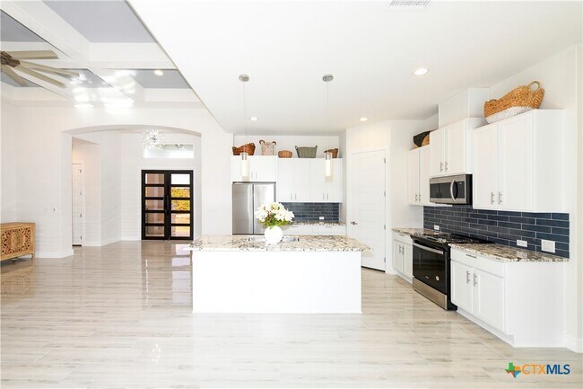 Building Photo - 114 High Point Cir
