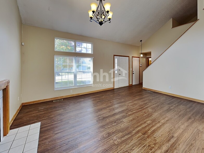 Building Photo - 808 Gascony Dr