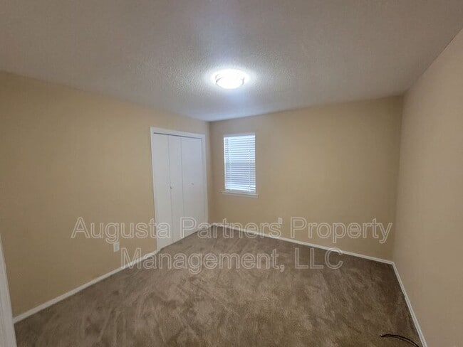 Building Photo - 117 Glenora Ct