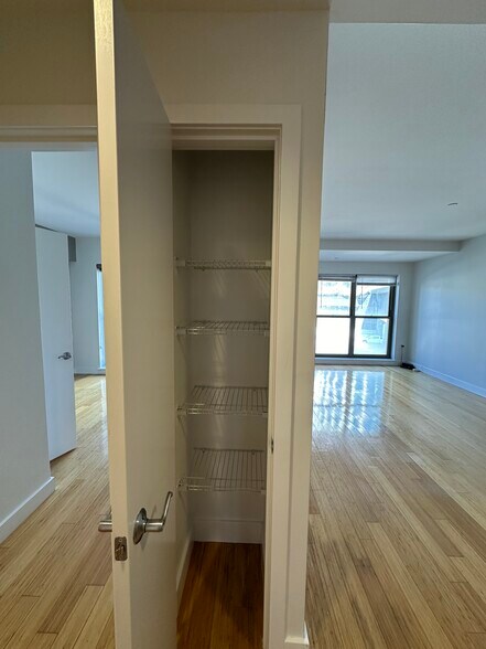 Building Photo - 1088 Boylston St