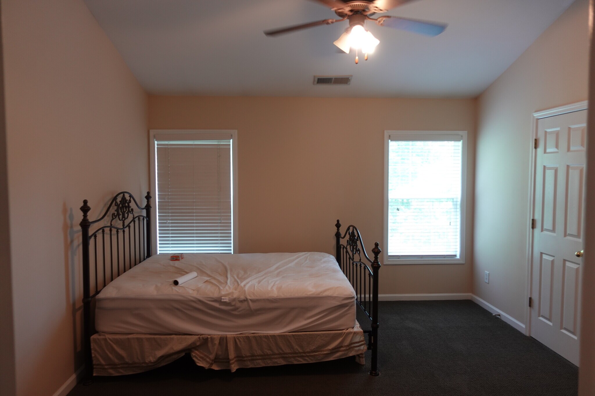 Building Photo - 3304 Chastain Gardens Dr NW