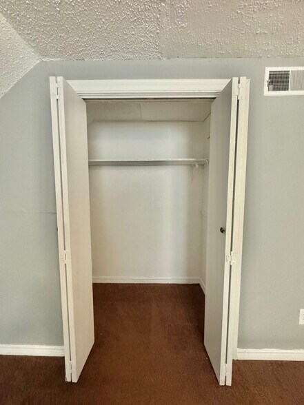 Building Photo - 3029 SW 62nd St