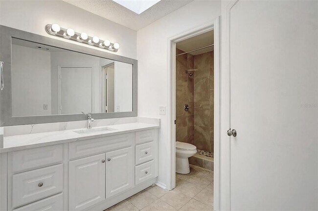 Building Photo - 107 Parkside Colony Dr
