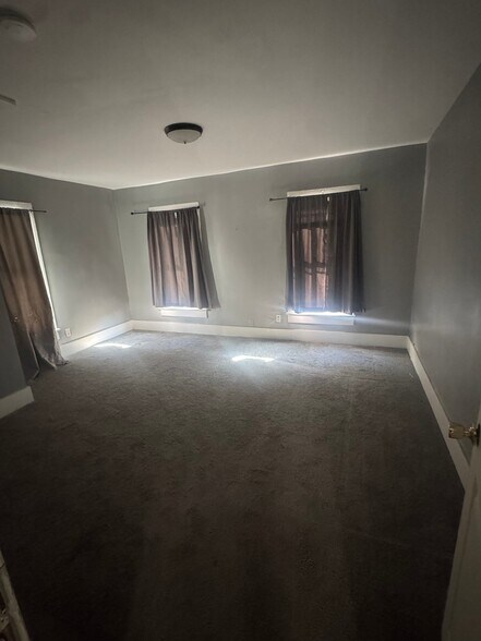 Building Photo - 360 Turner St