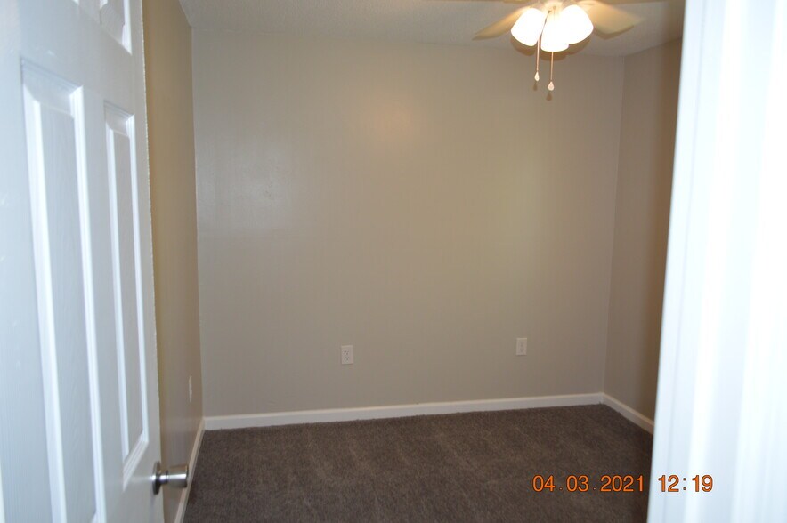 Building Photo - 106 Craven Rd