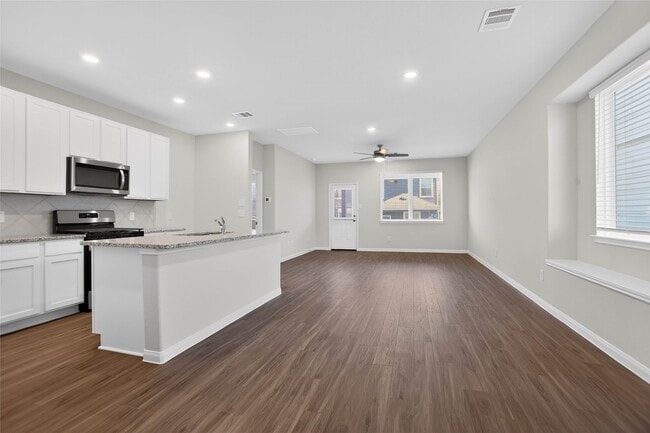 Building Photo - 13308 Burbot Dr