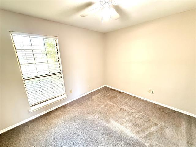 Building Photo - 1321 Chicota Dr
