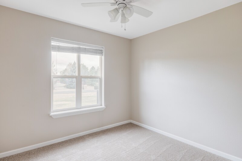 Building Photo - 212 Mulligan Lake Dr