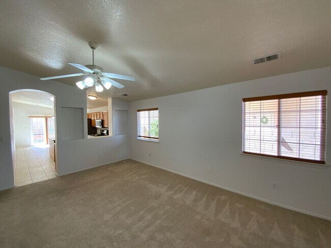 Building Photo - 3 Bedroom Single Story Home Available Near...