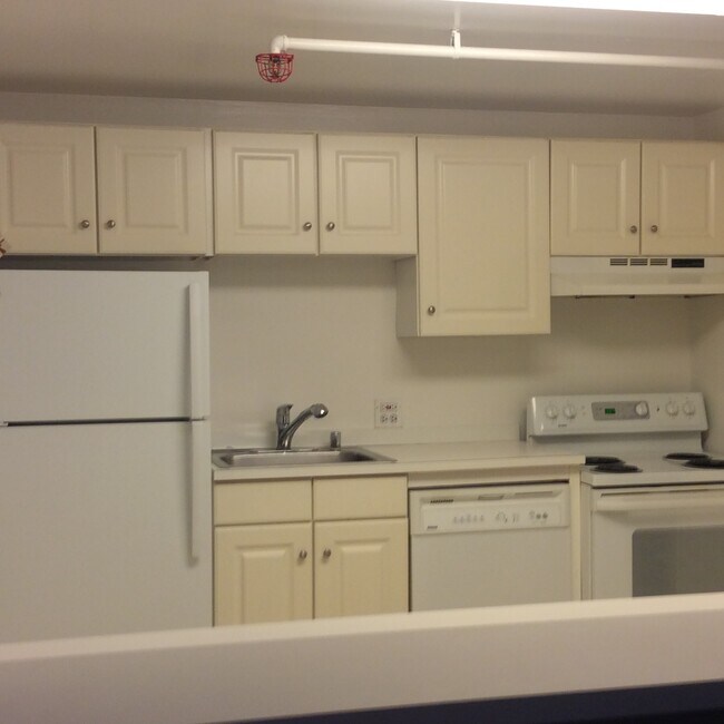 Building Photo - 601 Minnesota St