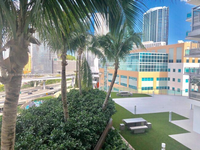 Building Photo - 350 S Miami Ave