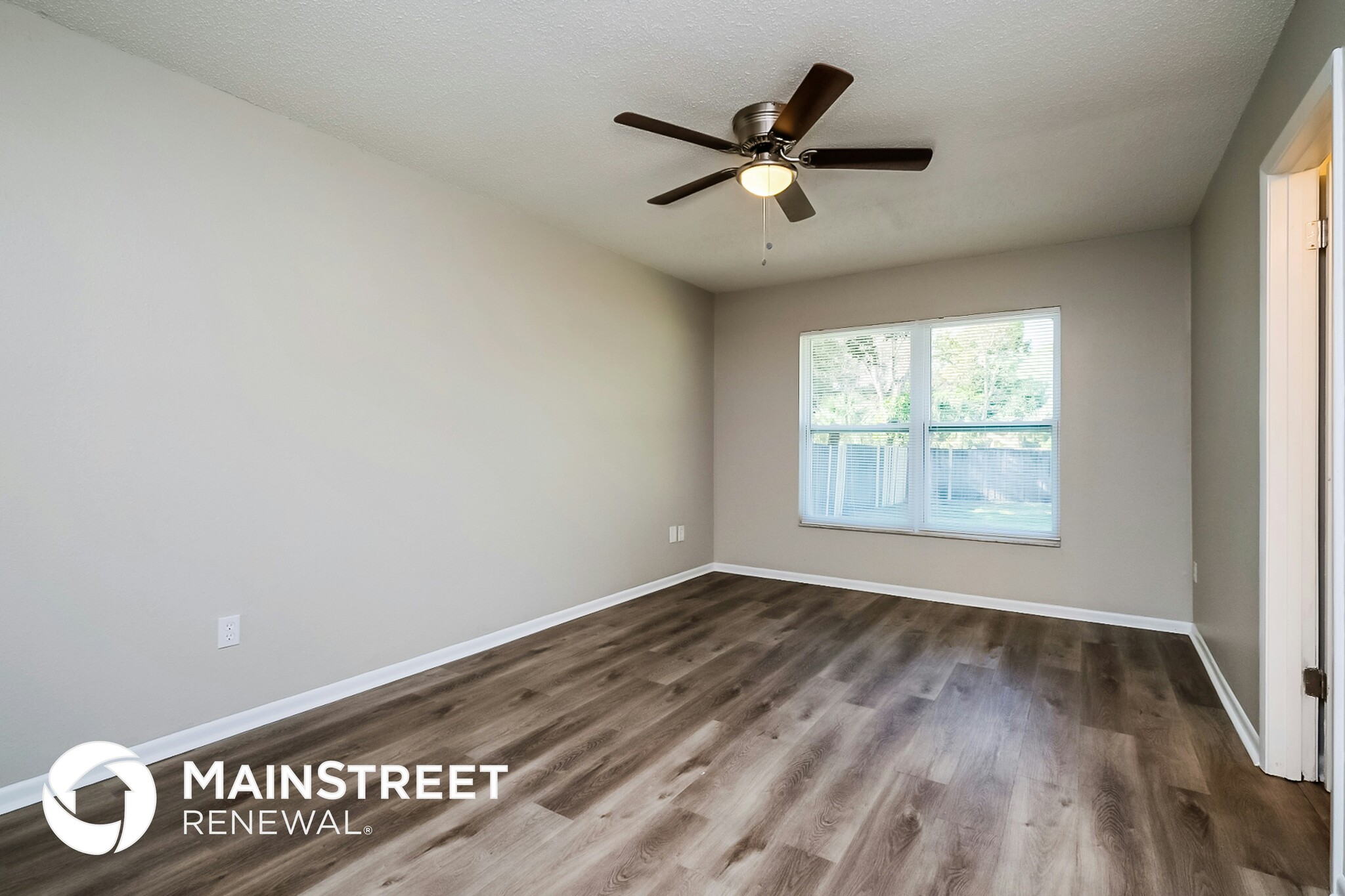 Building Photo - 7014 N Palmetto Ln