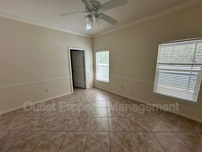 Building Photo - 4749 Waterside Pointe Cir