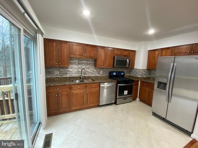 Building Photo - 14817 Winding Loop