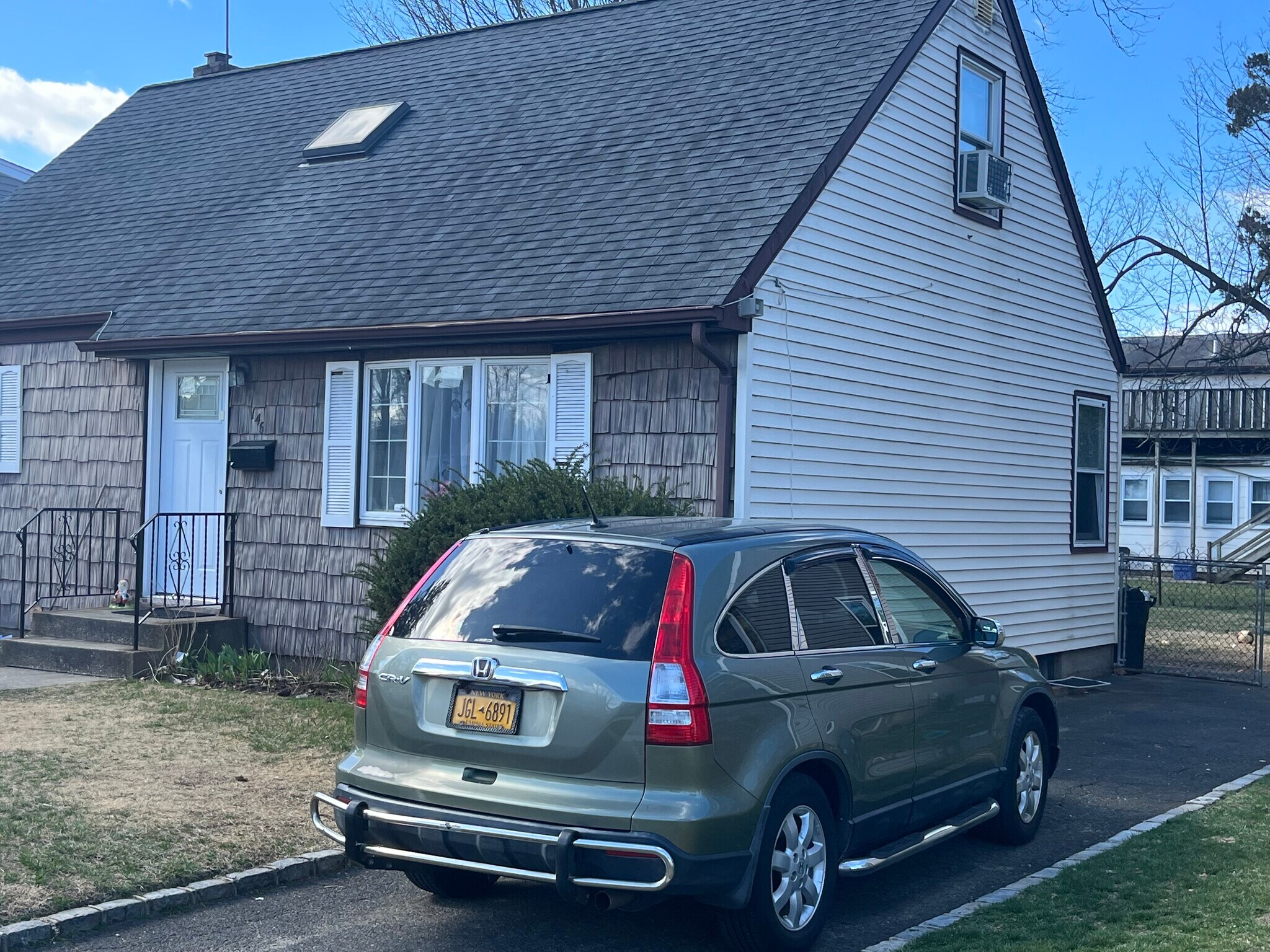 Building Photo - 146 Walton Ave