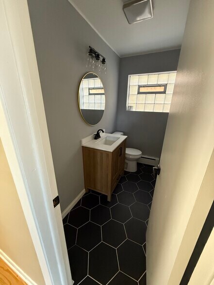 Building Photo - 8239 W Irving Park Rd