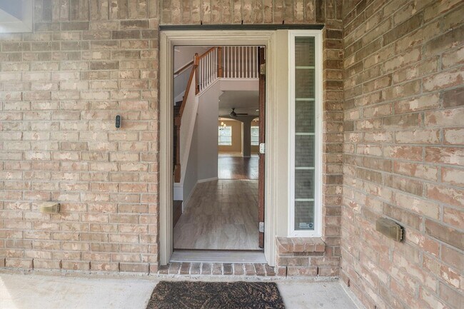 Building Photo - 10902 Barker View Dr