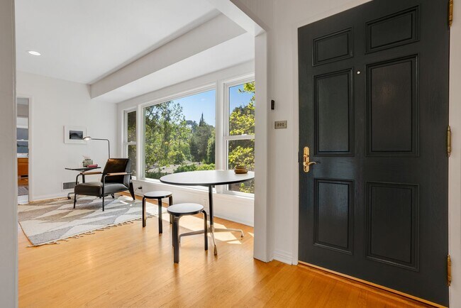 Building Photo - Charming Mid-Century Home for Lease in Pasadena’s San Rafael Hills