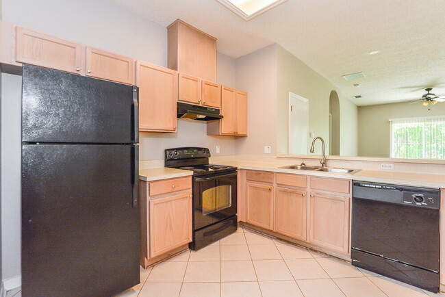 Building Photo - 10109 Granite Bay Dr