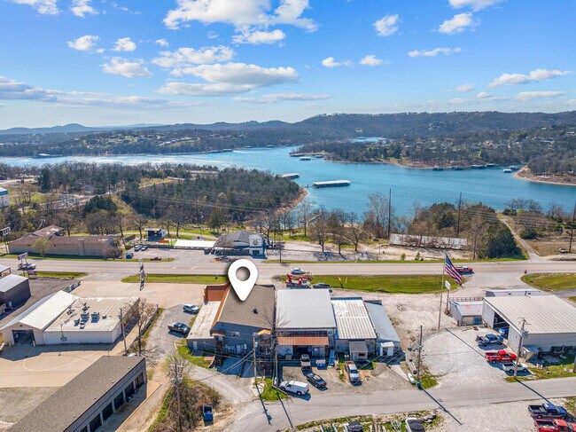 Building Photo - 12056 MO-13